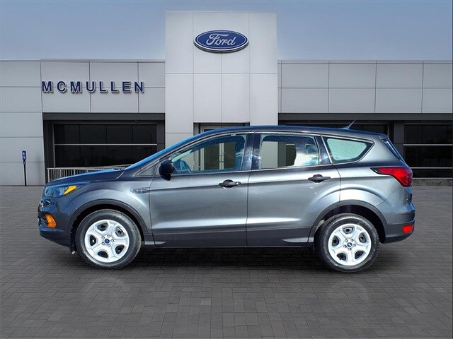 2019 Ford Escape S photo 2