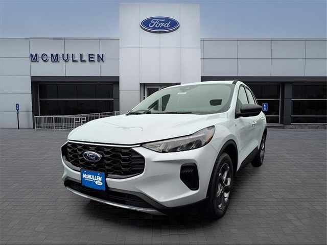 2026 Ford Escape ST-Line's photo