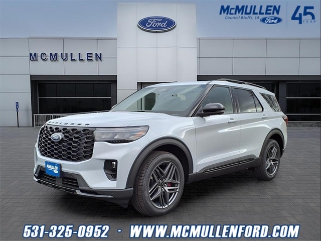 2026 Ford Explorer ST-LINE's photo