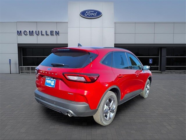 2026 Ford Escape ST-Line photo 3