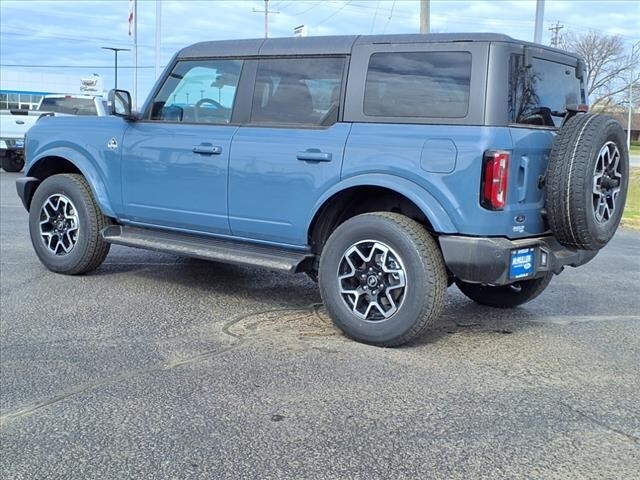 2025 Ford Bronco Outer Banks photo 3