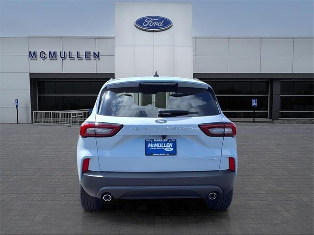 2025 Ford Escape ST-Line photo 4