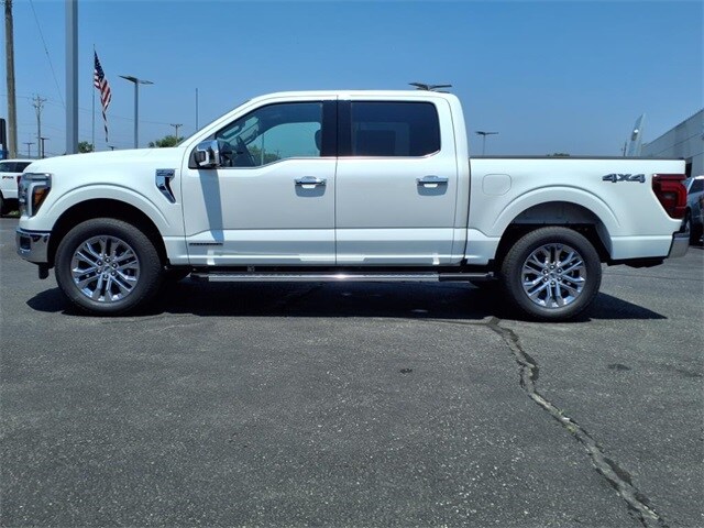 2025 Ford F-150 Lariat photo 2