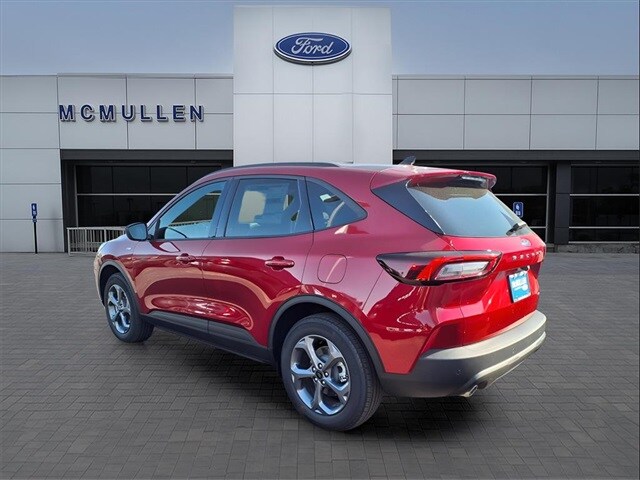 2026 Ford Escape ST-Line photo 2