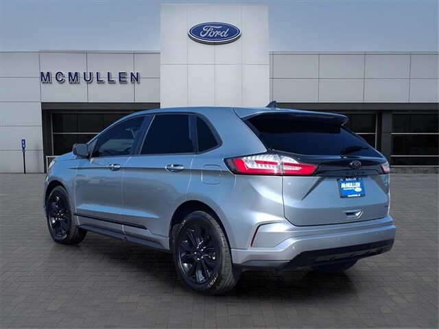 2024 Ford Edge SE photo 2