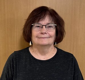Staff member Laura Weatherill from ID_04640fcf36c3