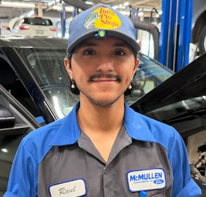 Staff member Raul Amarillas from ID_b9020d306162