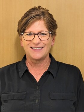Staff member Roxie Daffer from ID_04640fcf36c3