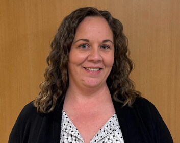 Staff member Kellie Betchel from ID_7bd50c14ba12