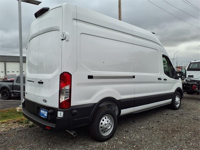 2026 Ford Transit photo 3