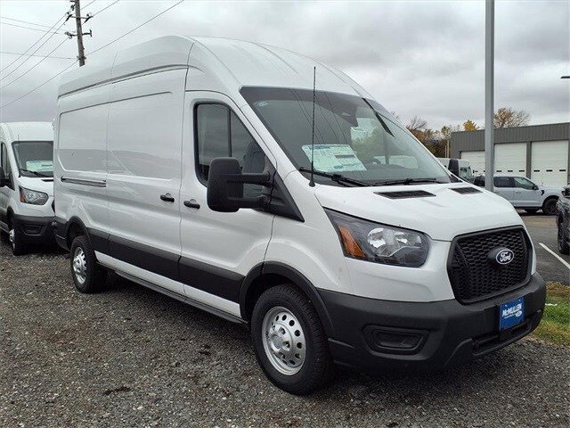 2026 Ford Transit photo 4