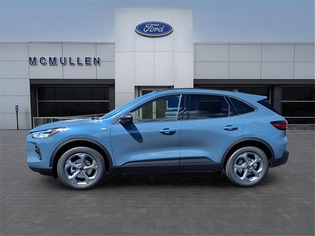2025 Ford Escape ST-Line photo 2