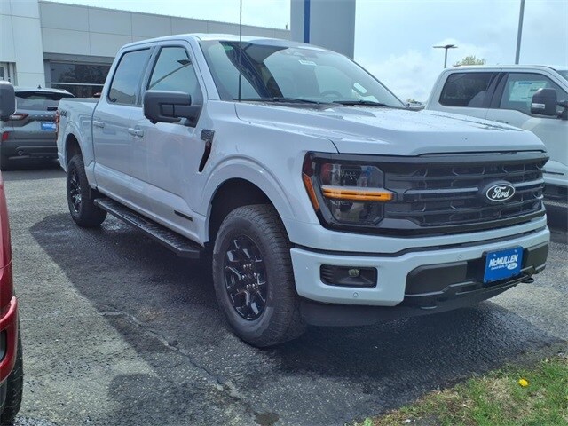 2025 Ford F-150 XLT photo 3