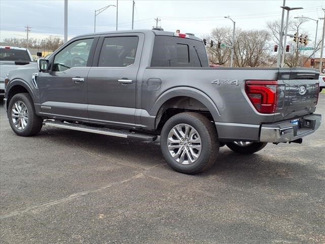 2025 Ford F-150 Lariat photo 3