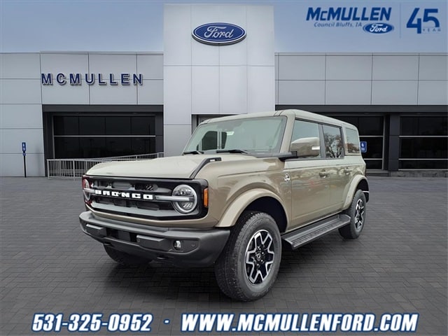 2025 Ford Bronco 4-Door Outer Banks's photo