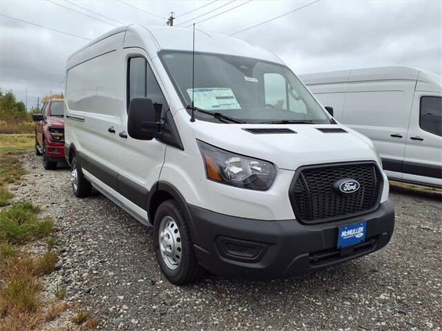 2026 Ford Transit photo 3
