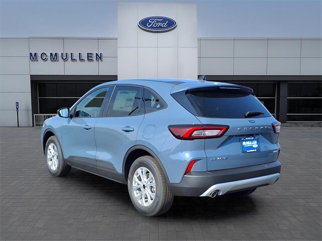 2025 Ford Escape Active photo 2