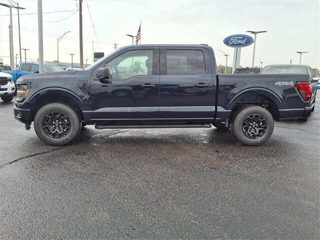 2025 Ford F-150 XLT photo 2