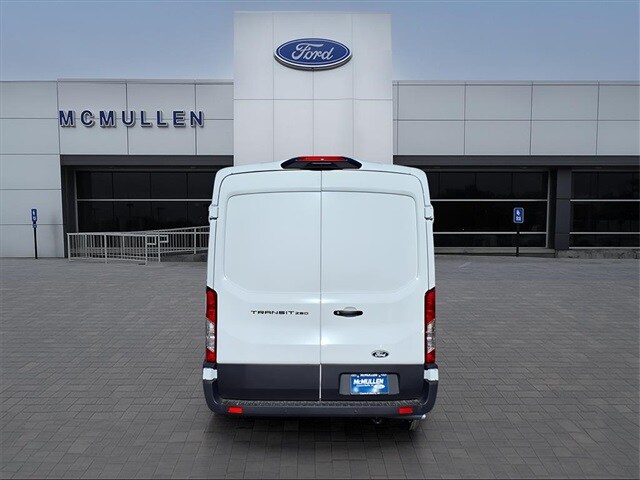 2026 Ford Transit photo 4