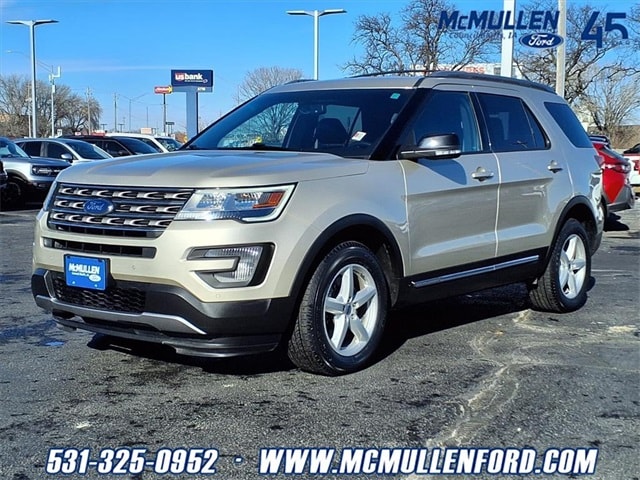 2017 Ford Explorer XLT's photo