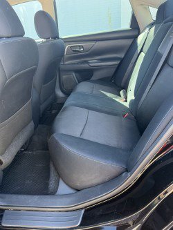 2017 Nissan Altima SR - Photo 9