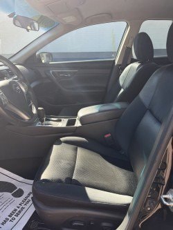 2017 Nissan Altima SR - Photo 8