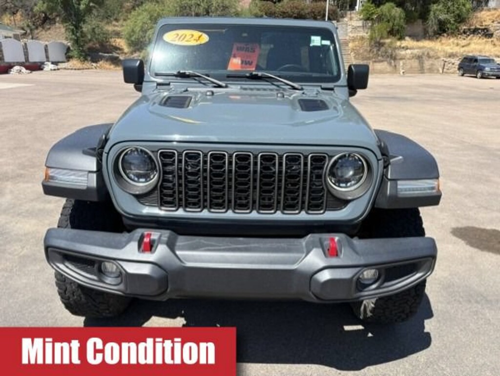 Used 2024 Jeep Wrangler Rubicon SUV