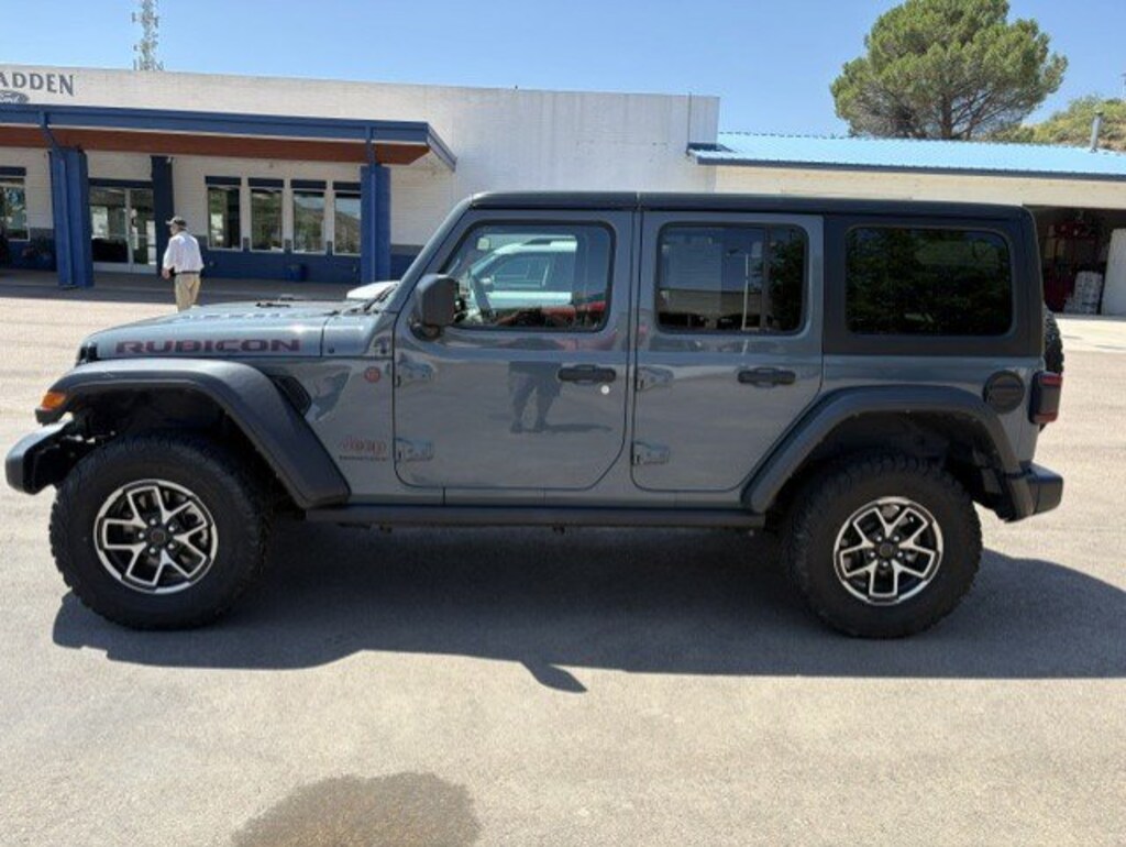 Used 2024 Jeep Wrangler Rubicon SUV