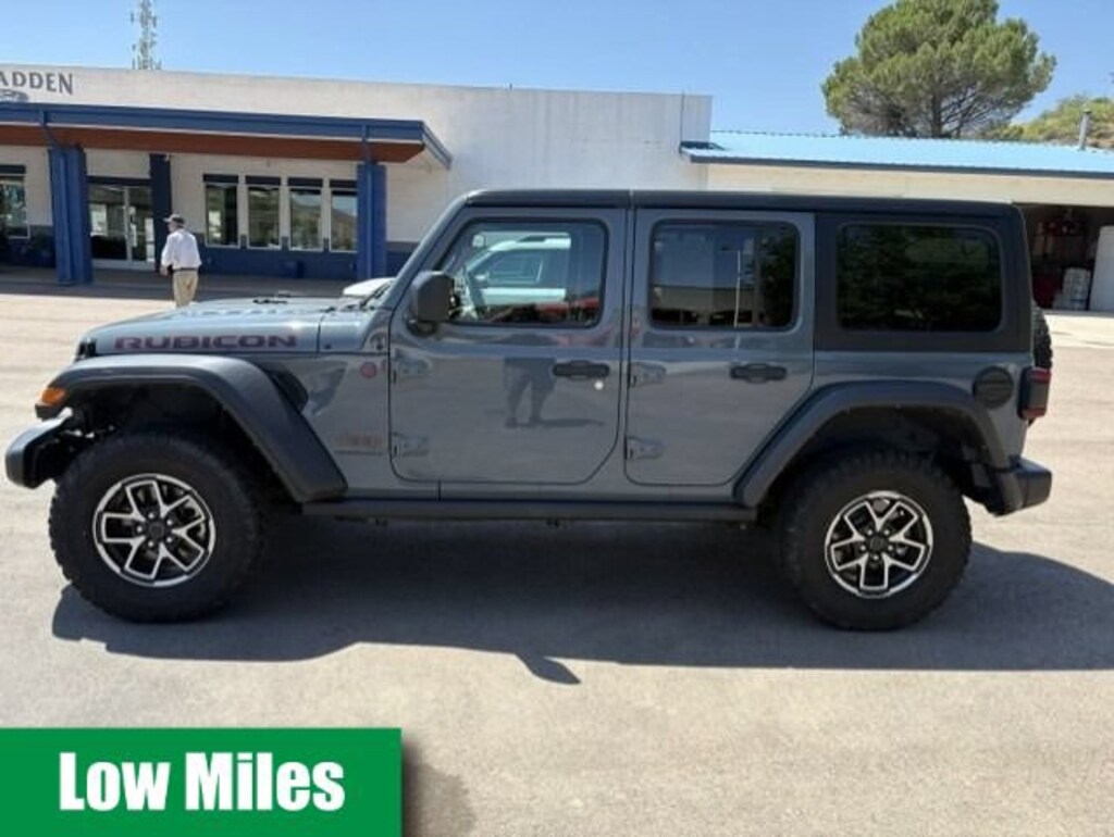 Used 2024 Jeep Wrangler Rubicon SUV