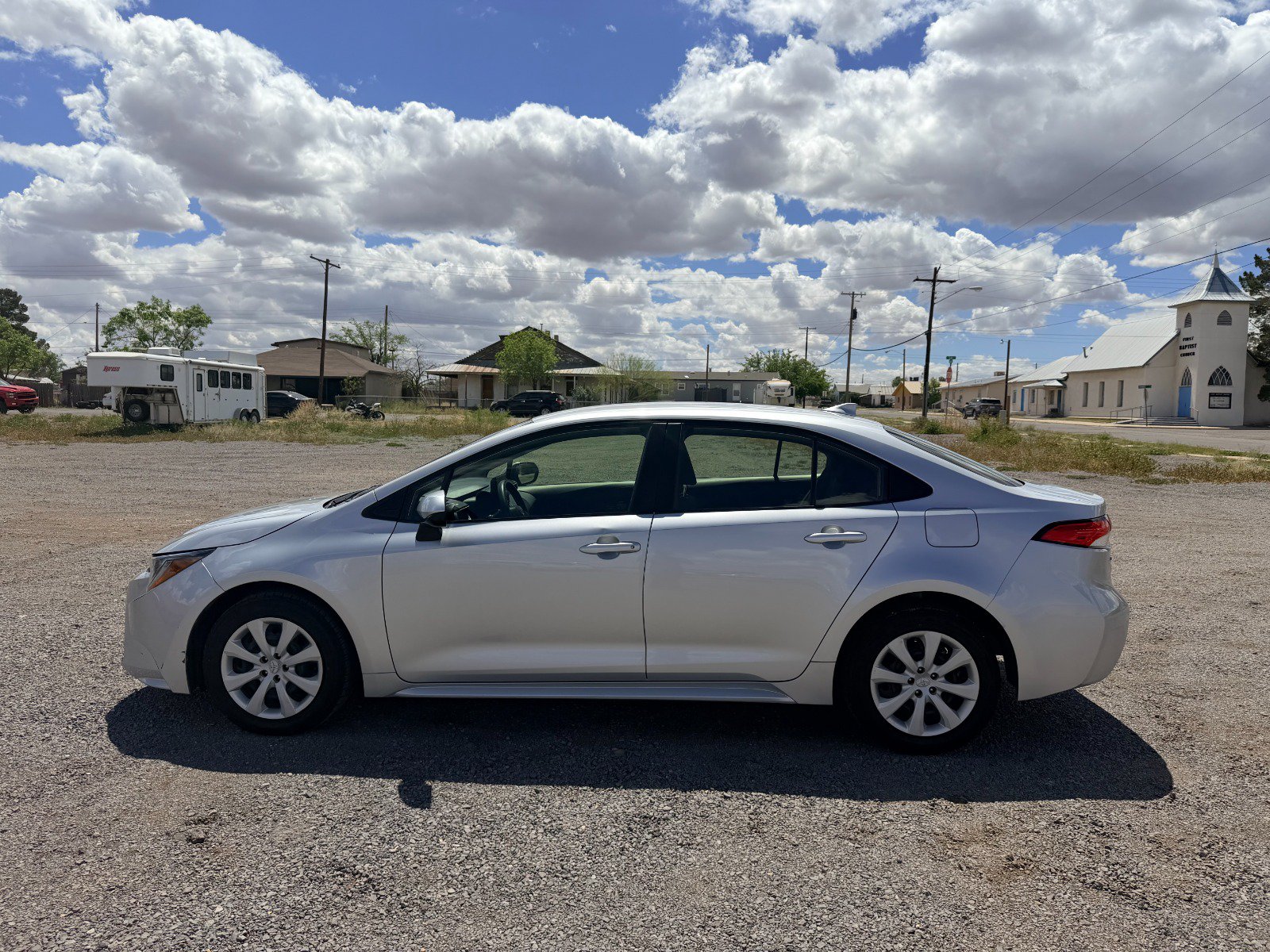 2024 Toyota Corolla LE - Photo 19