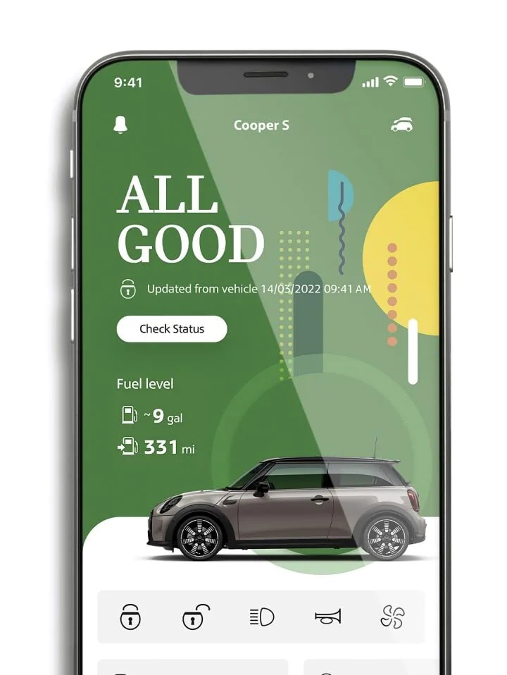 Smartphone with MINI App vehicle status information on its screen.