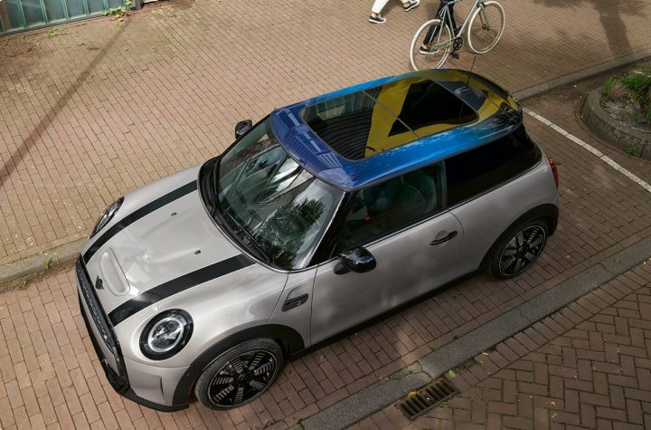 The MINI Hardtop 2 Door | MINI of the Main Line