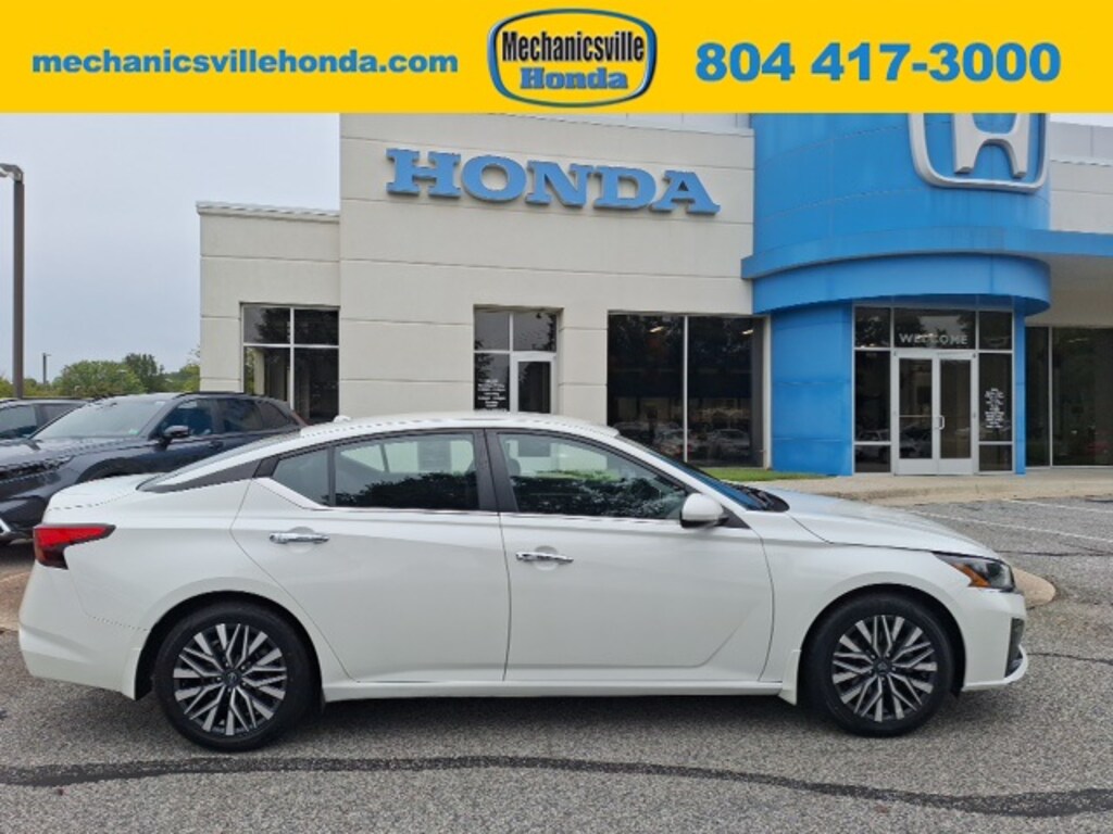 Used 2023 Nissan Altima 2.5 SV Sedan