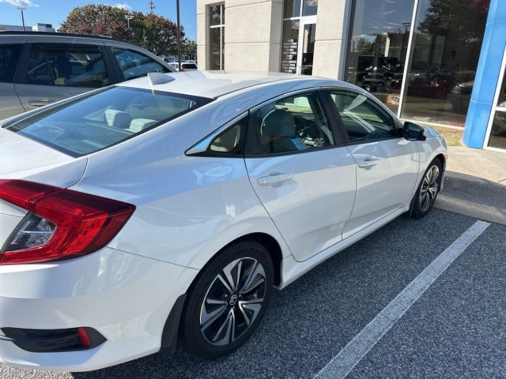 Used 2018 Honda Civic EX-T Sedan