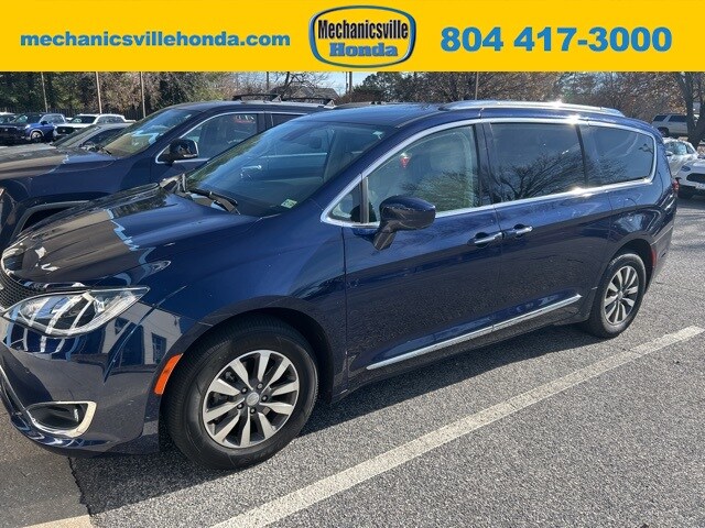 2020 Chrysler Pacifica Touring L Plus's photo