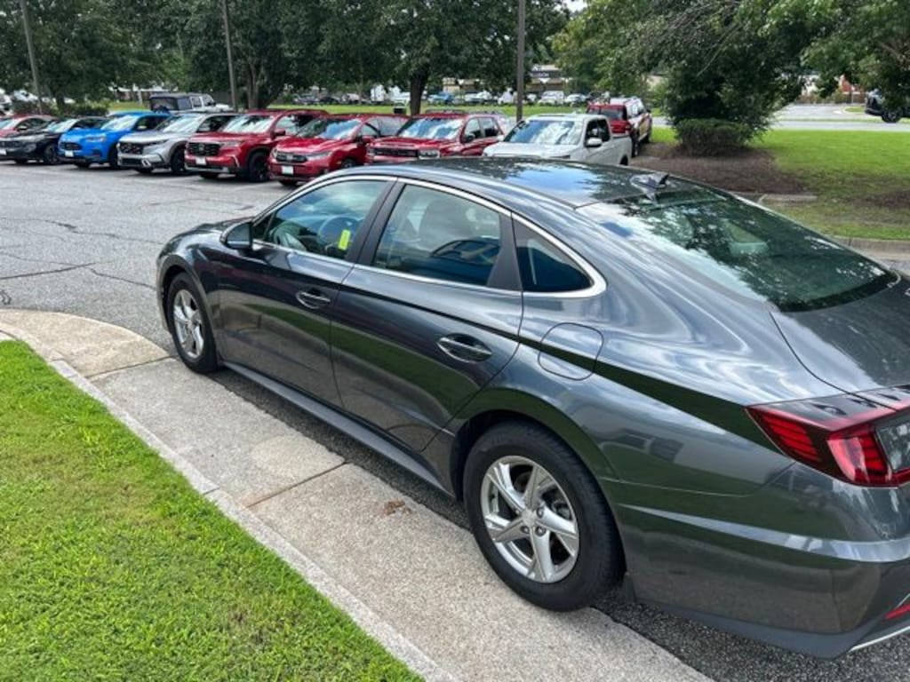 Used 2023 Hyundai Sonata SE Sedan