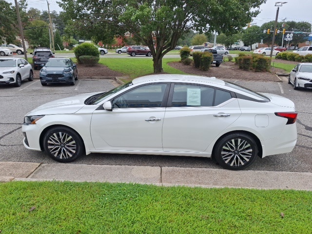 2023 Nissan Altima SV