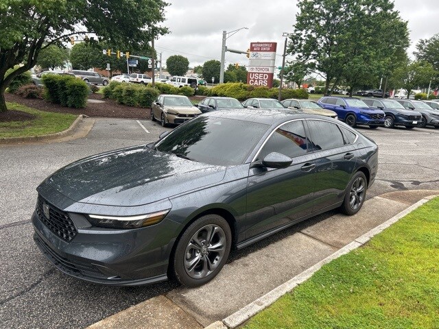 2023 Honda Accord EX photo 4