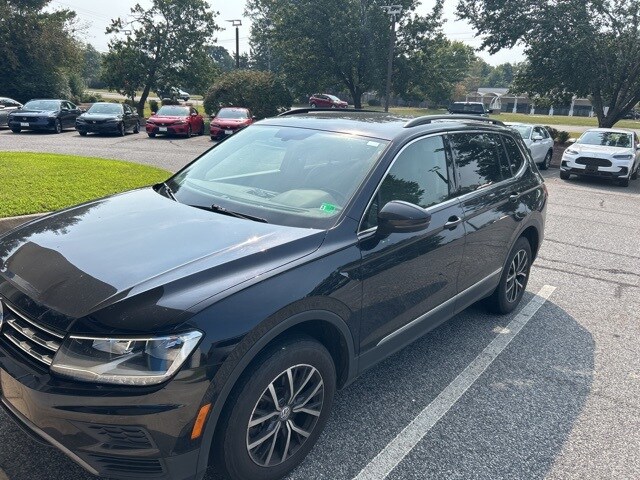 2020 Volkswagen Tiguan SE photo 3