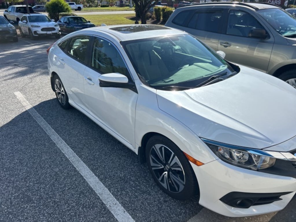 Used 2018 Honda Civic EX-T Sedan