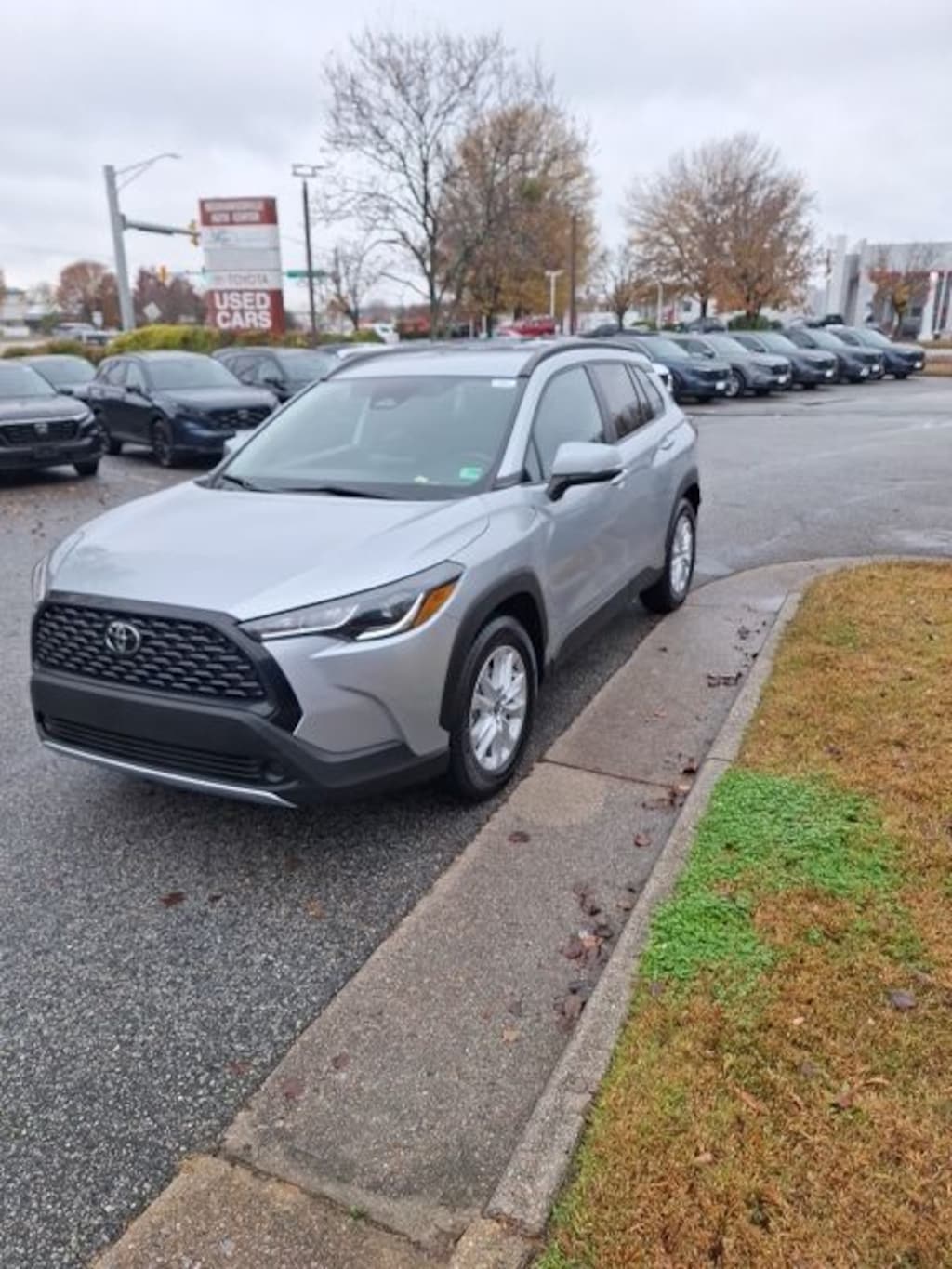 Used 2024 Toyota Corolla Cross LE SUV