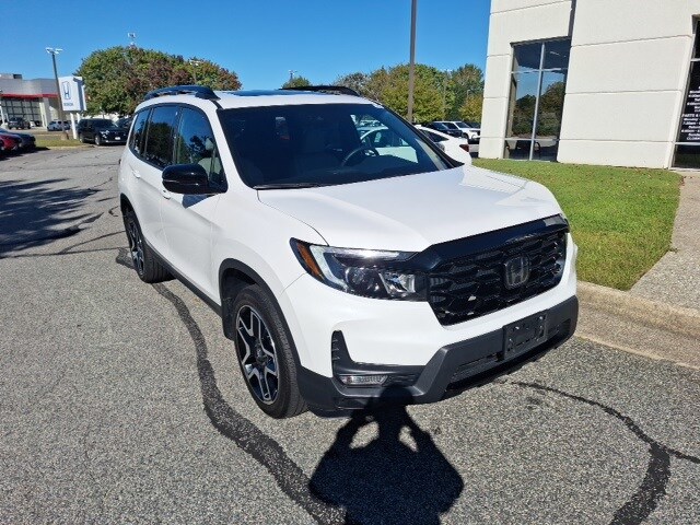 2023 Honda Passport Elite photo 2
