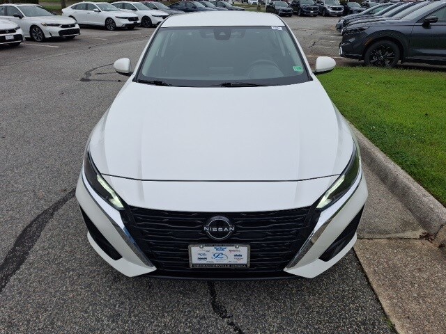 2023 Nissan Altima 2.5 SV photo 2