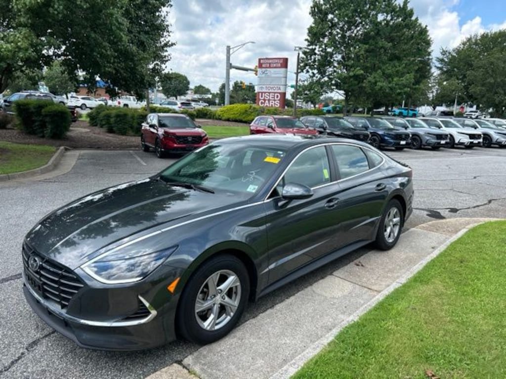 Used 2023 Hyundai Sonata SE Sedan
