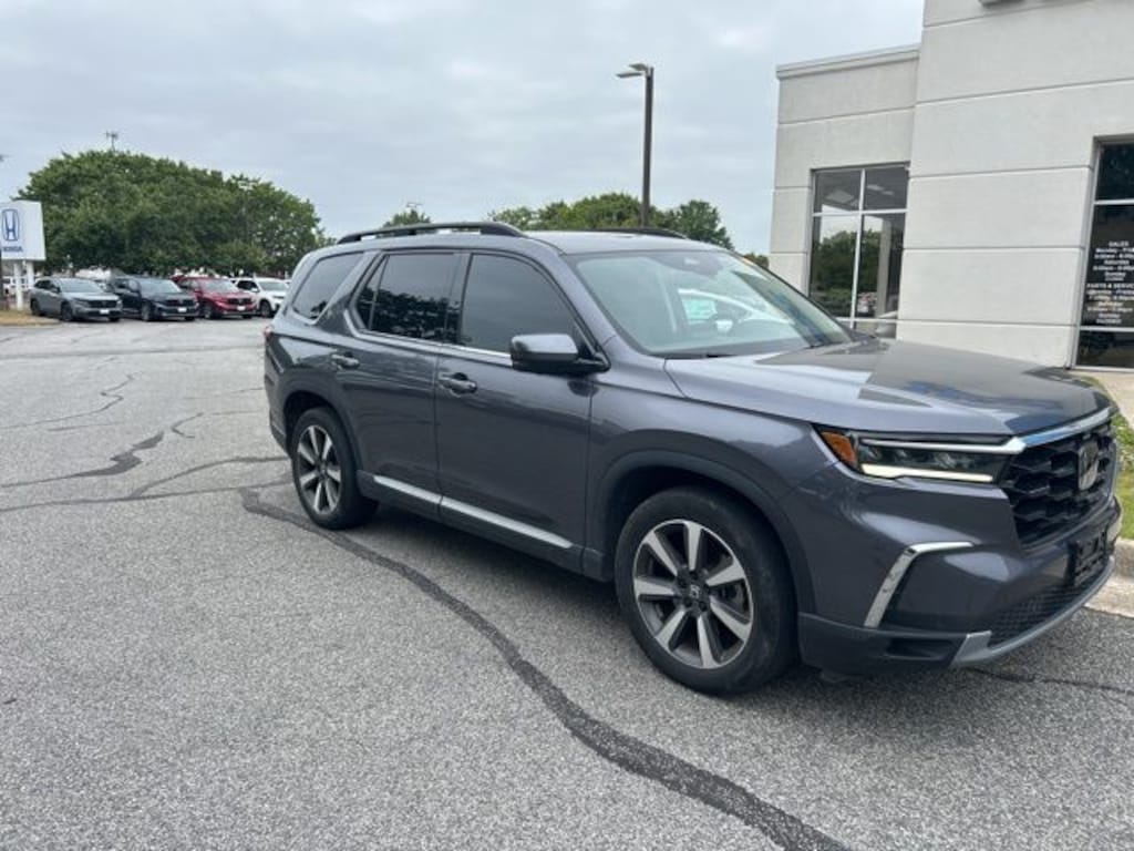Used 2023 Honda Pilot Elite SUV