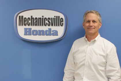 Staff member Chris Harrison from ID_102aa81eaabb