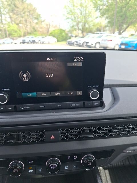 2023 Honda Accord LX - Photo 13