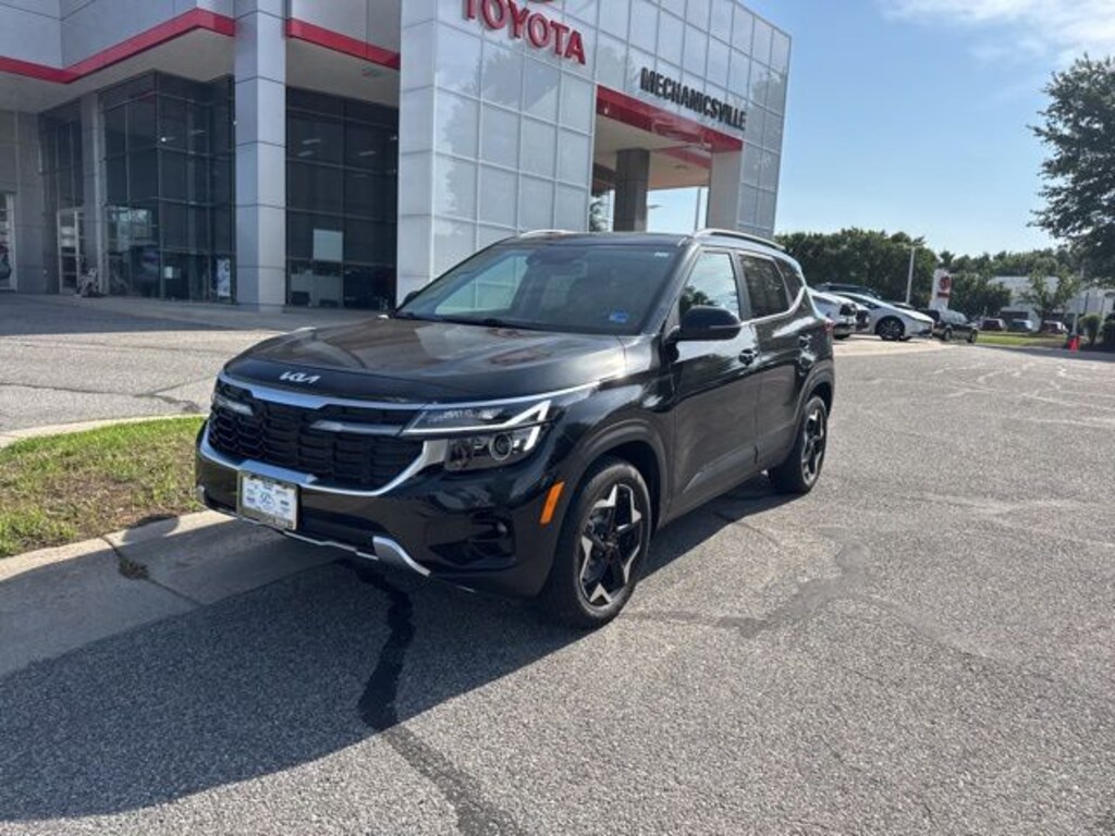 Used 2024 Kia Seltos EX SUV