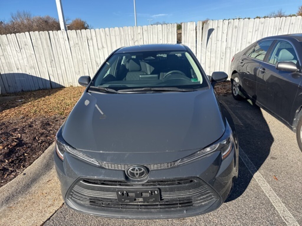 Used 2024 Toyota Corolla LE Sedan