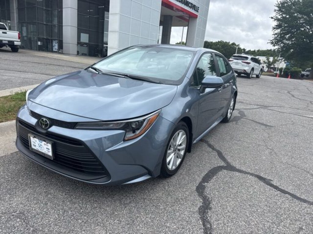 Used 2025 Toyota Corolla LE Sedan